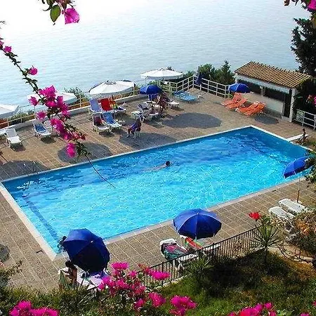 Achilles Corfu (city)